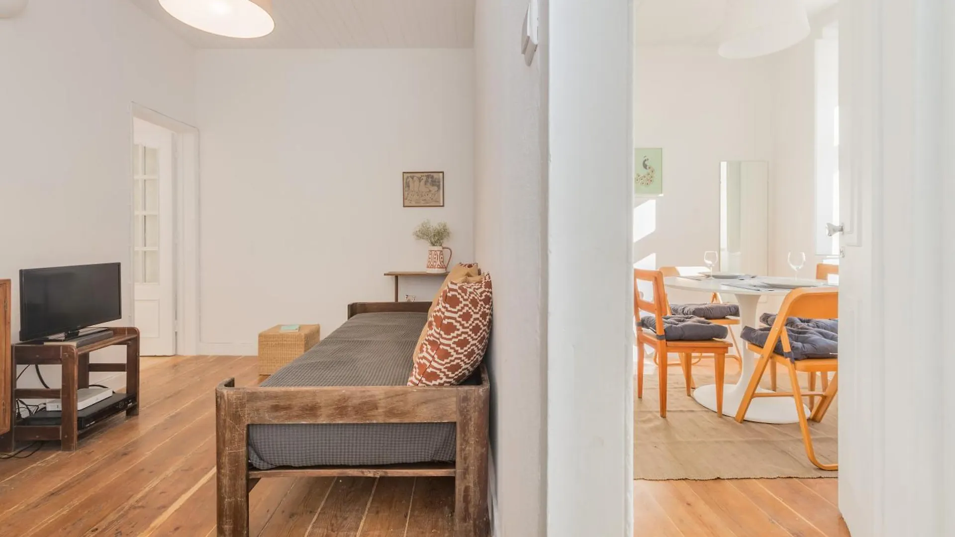 Апартаменты Apartamento Soalheiro No Bairro Alto / Chiado Лиссабон Португалия